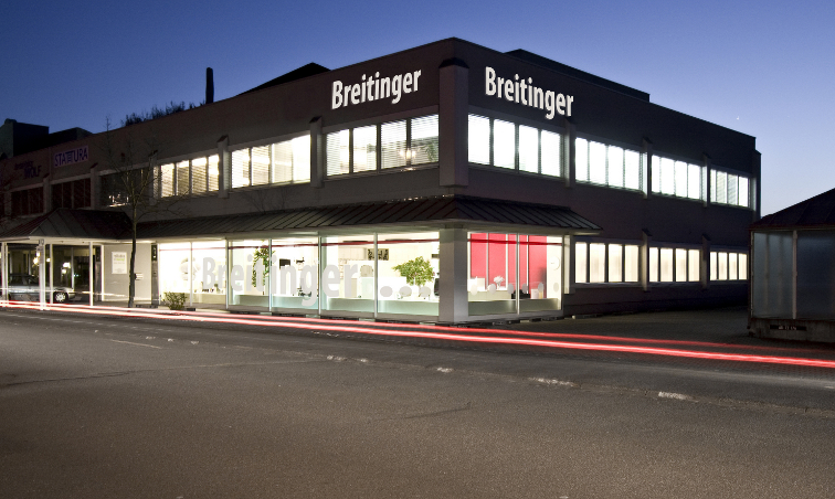 Breitinger Gebäude Nachts